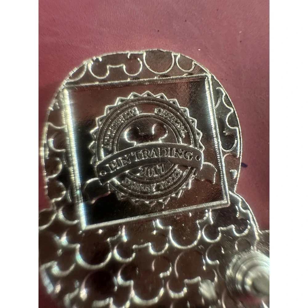 Disney Hidden Mickey Series Mickey Mouse Yellow Shoes‎ Pin 2017 Authentic Parks